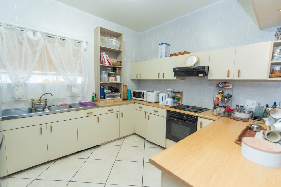 3 Bedroom Property for Sale in Summerstrand Eastern Cape